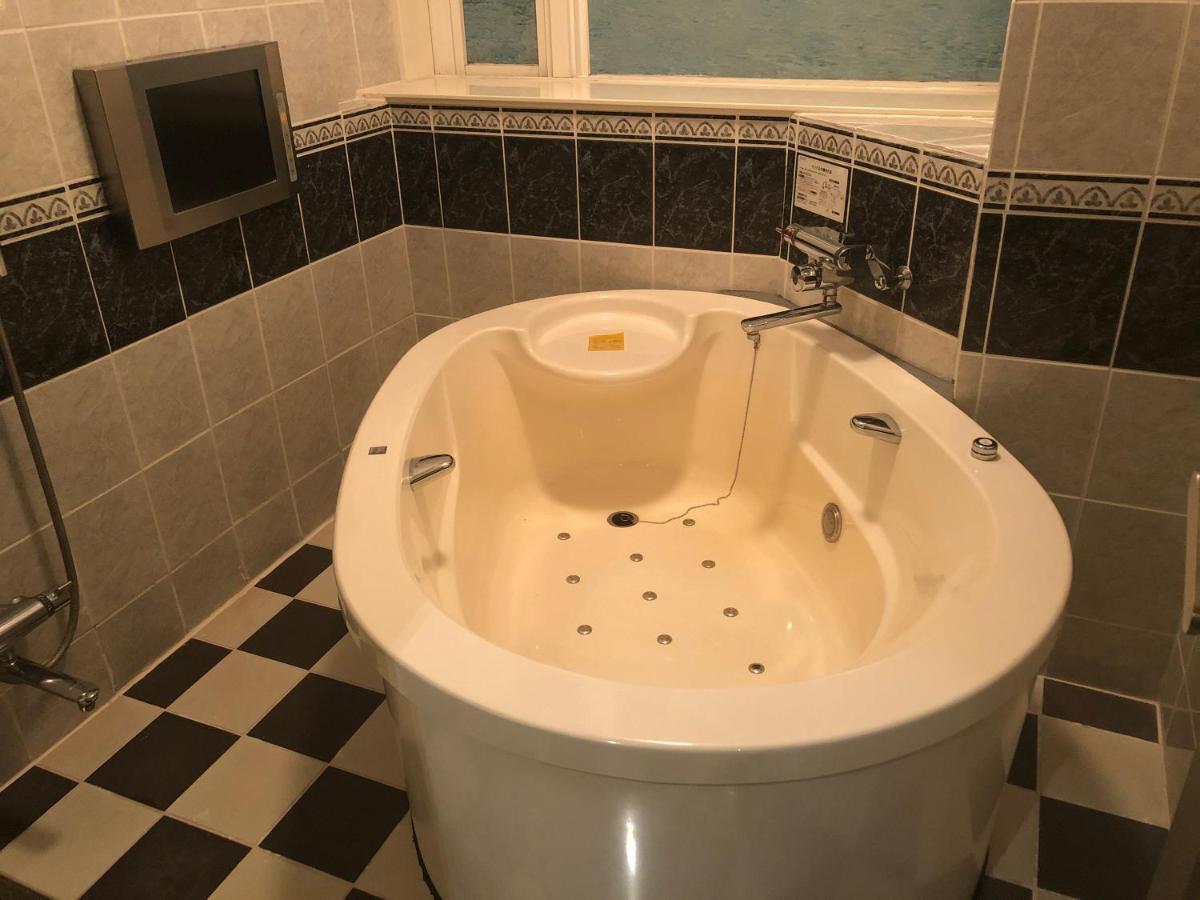 Restay Windy (Adults Only) Kitakyushu Bagian luar foto